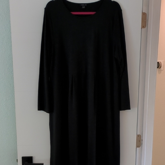 J. Jill Wearever Collection Stretch pleated front & back Black Long Sleeve Dress - Picture 1 of 8